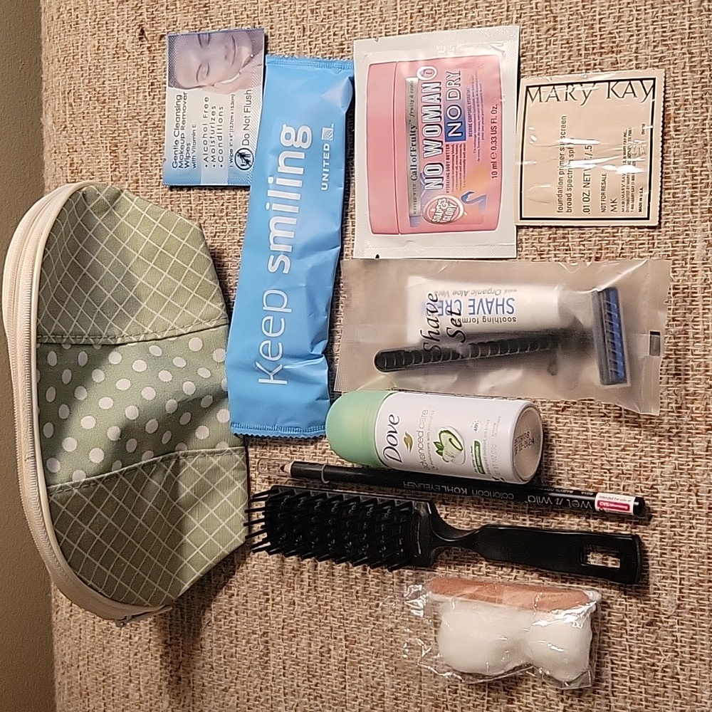 Travel beauty kit